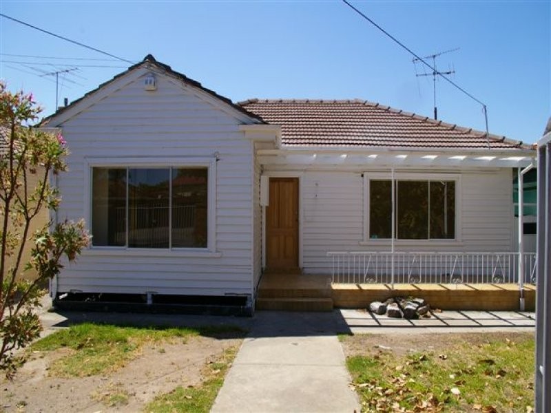 72 Leamington Street, Reservoir VIC 3073