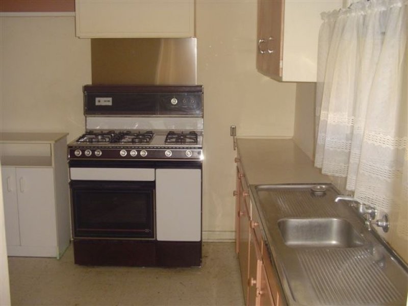 11 Lincoln Drive, Bulleen VIC 3105