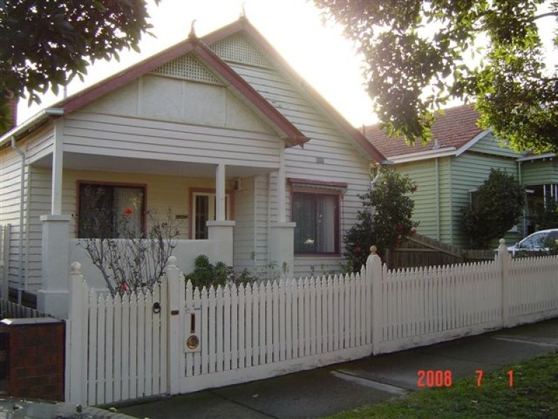 12 Brighton Avenue, Preston VIC 3072