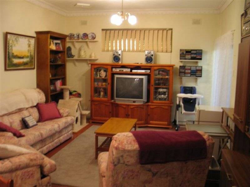 2 Harris Road, Redwood Park SA 5097