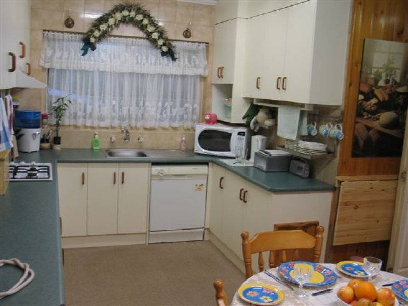 2 Harris Road, Redwood Park SA 5097