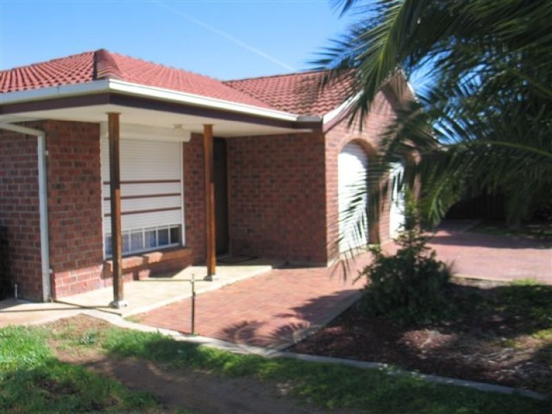 1 and 2, 4 Charlotte Drive, Paralowie SA 5108