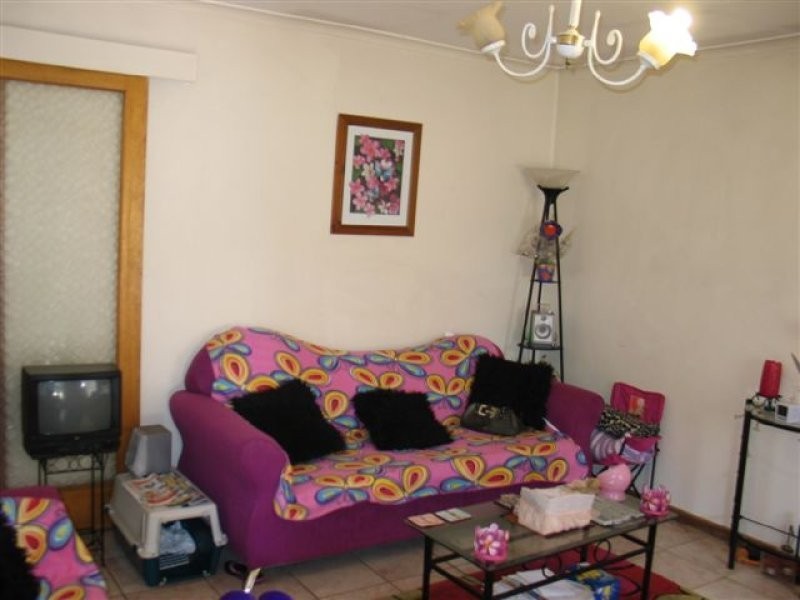 1 and 2, 4 Charlotte Drive, Paralowie SA 5108