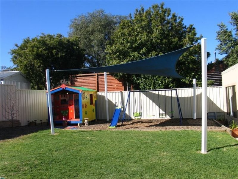 17 Kildonan Avenue, Para Vista SA 5093