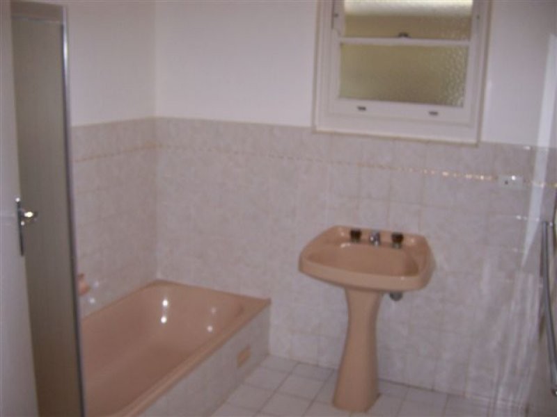 156 Brougham Drive, Valley View SA 5093