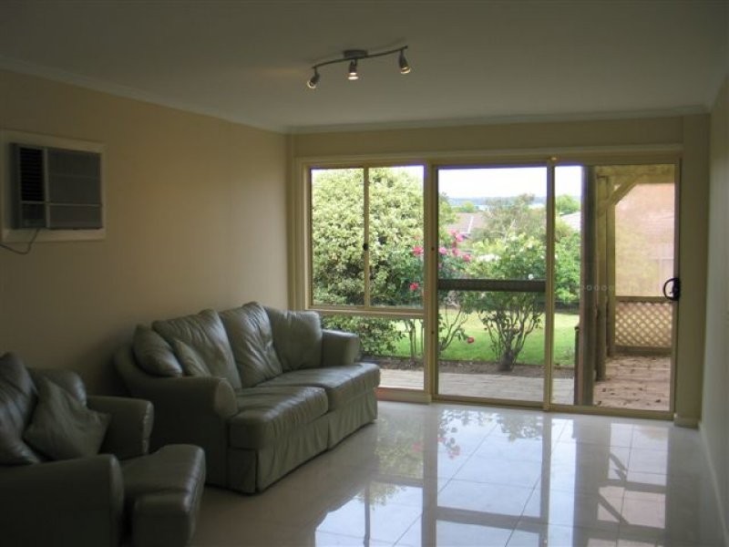 16 Christiana Crescent, Wynn Vale SA 5127