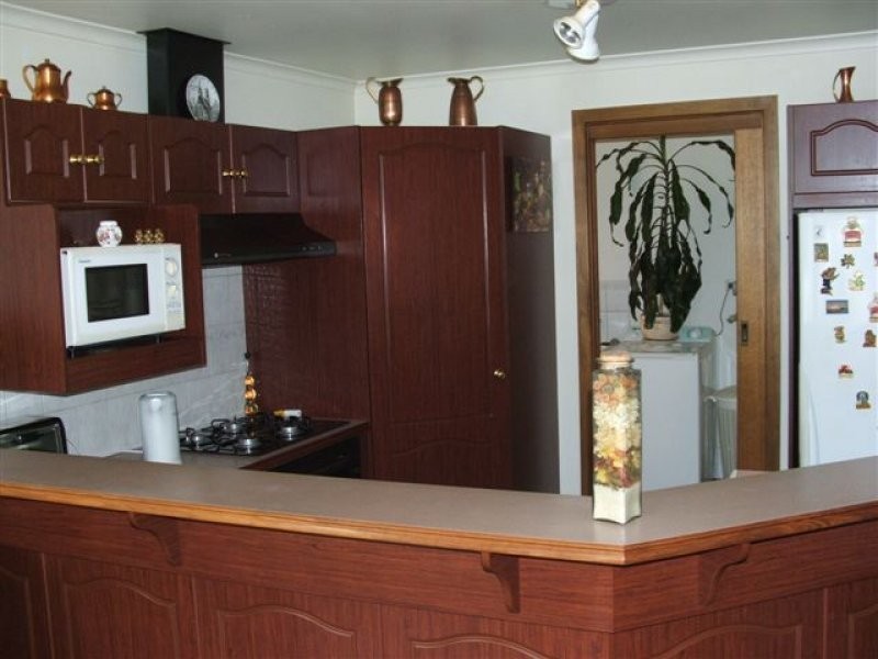 11 Lake Fortesque Avenue, Greenwith SA 5125