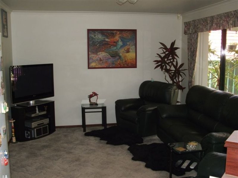 11 Lake Fortesque Avenue, Greenwith SA 5125