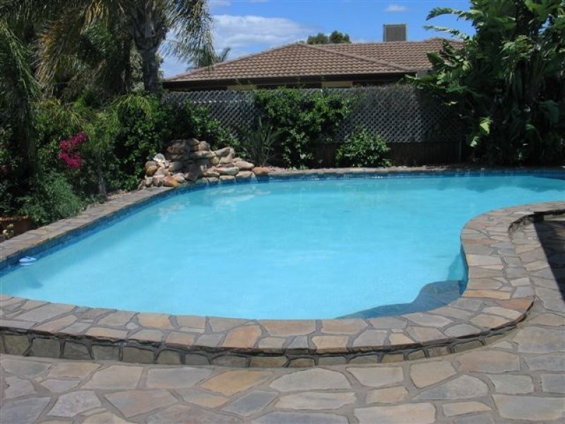 1 Dresden Road, Modbury Heights SA 5092
