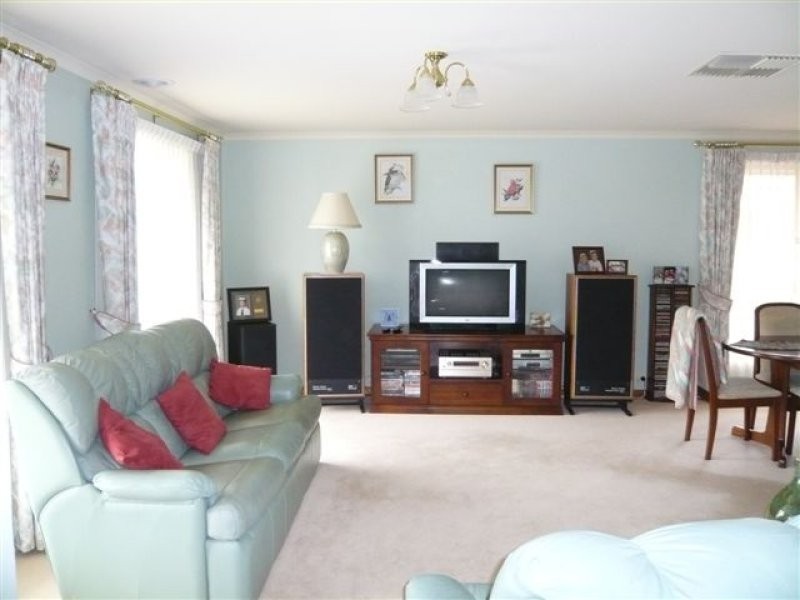 11 Pinewood Court, Golden Grove SA 5125