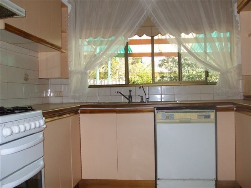 27 Kalina Avenue, Para Vista SA 5093