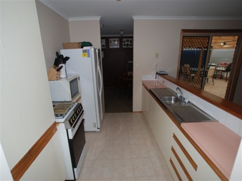 14 Grace Avenue, Andrews Farm SA 5114