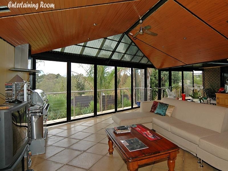 8 Dallas Court, Wynn Vale SA 5127