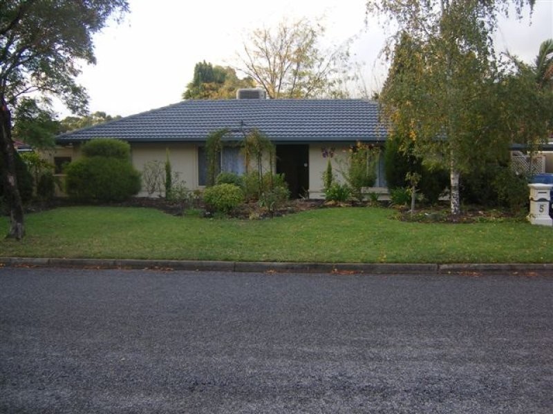 5 Baxter Avenue, Surrey Downs SA 5126