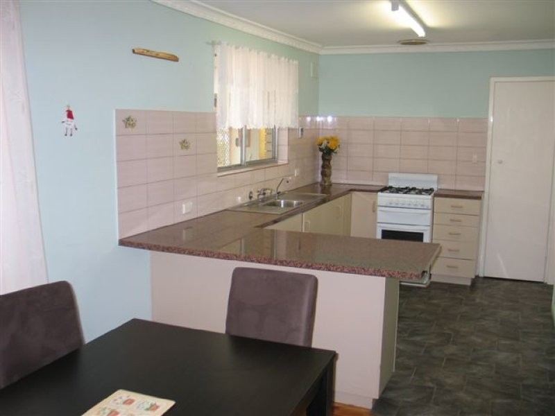 15 Gondola Grove, Para Hills SA 5096