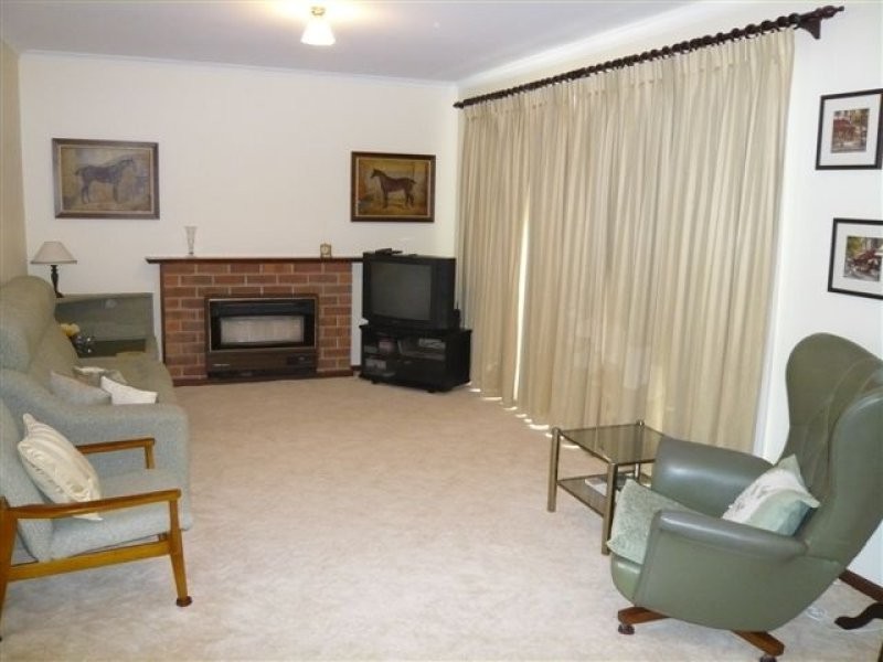 11 Macadam Street, Modbury Heights SA 5092