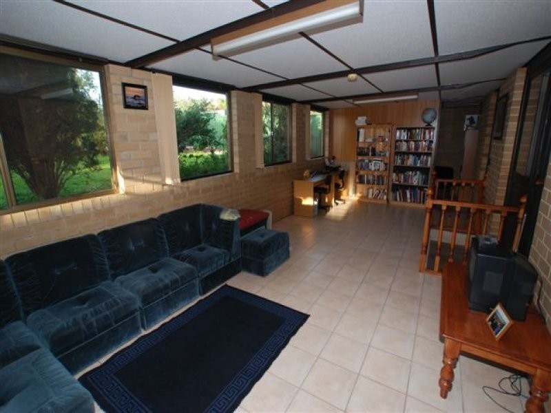 25 Taworri Road, Fairview Park SA 5126