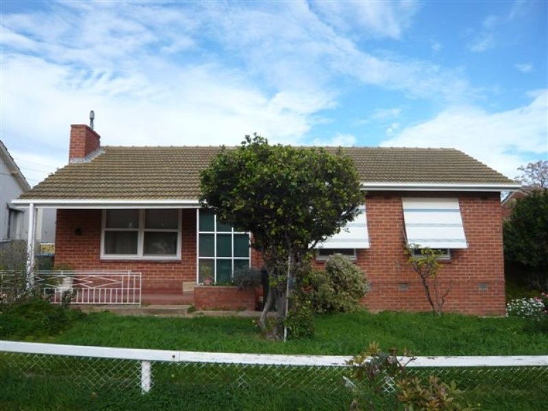 9 Walton Avenue, Clearview SA 5085