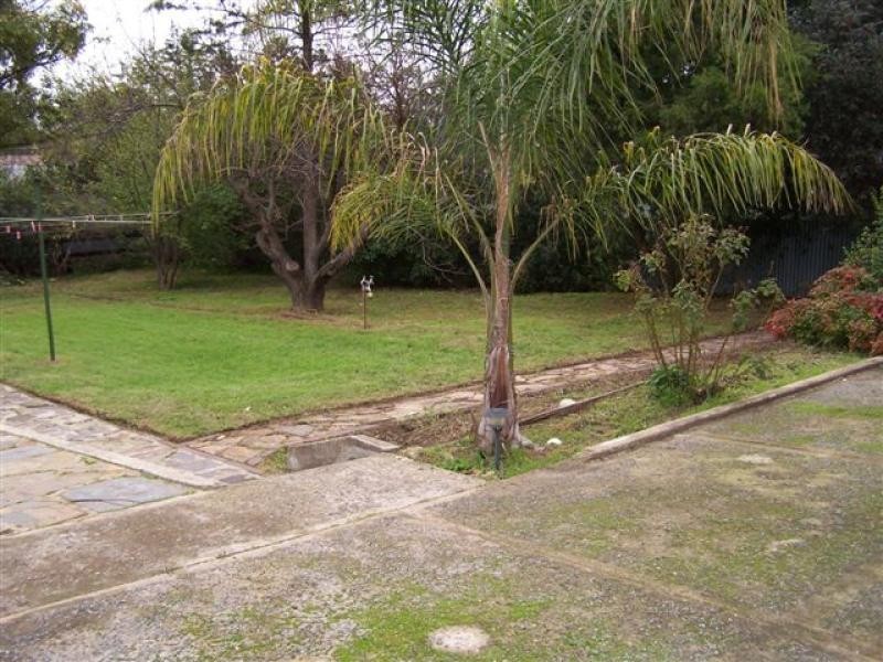 4 Britten Avenue, Modbury SA 5092