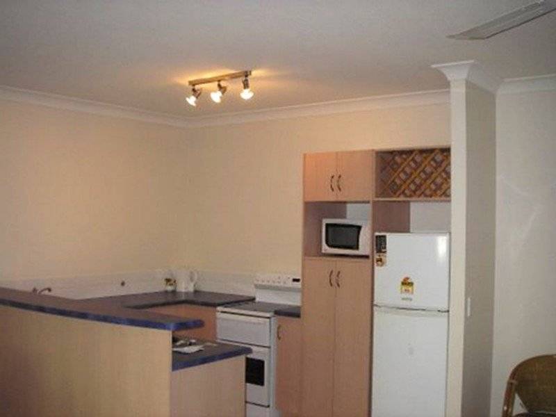 Aeroglen QLD 4870
