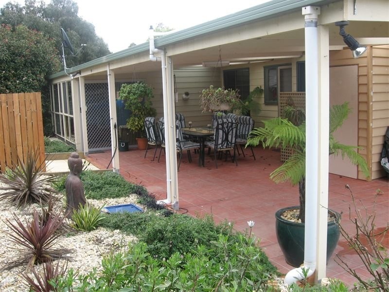 18 Kooralinga Drive, Wandong VIC 3758