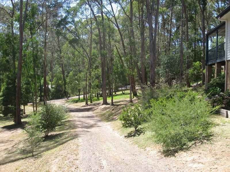 12 Silverparrot Road, Flowerdale VIC 3717