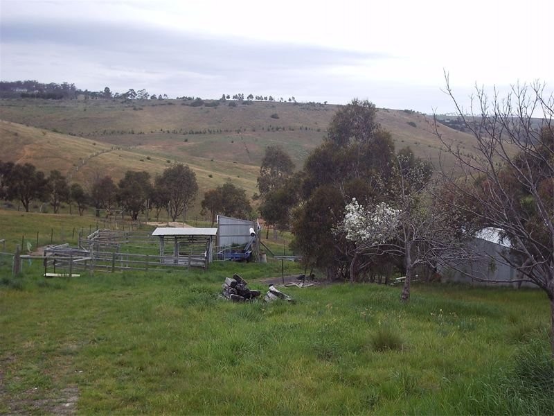 105 Kinnear Road, Mickleham VIC 3064