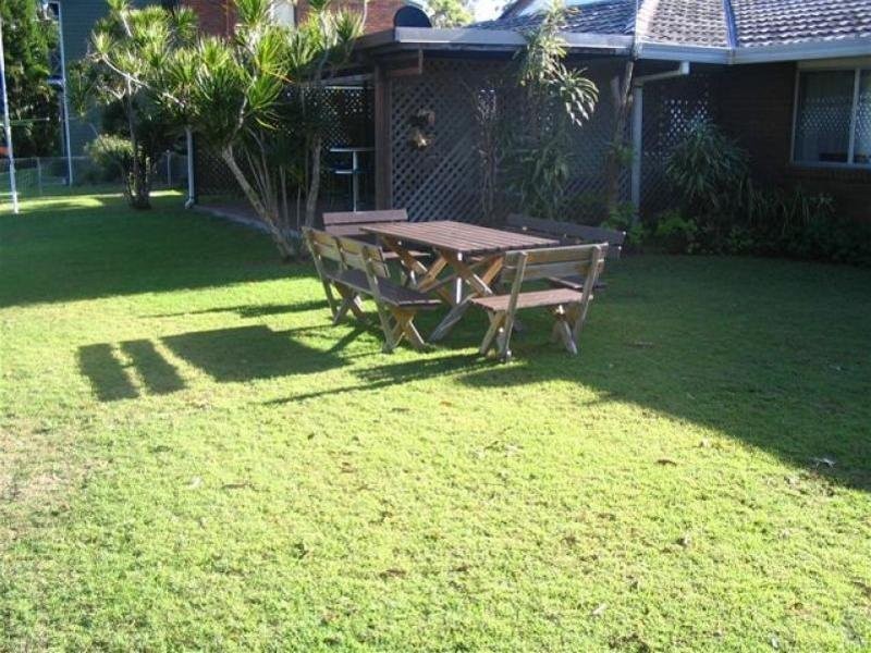 15 Rainbow Crescent, Dunwich QLD 4183