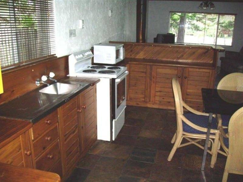 7 Toompany Street, Amity Point QLD 4183