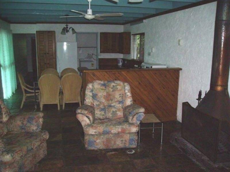 7 Toompany Street, Amity Point QLD 4183