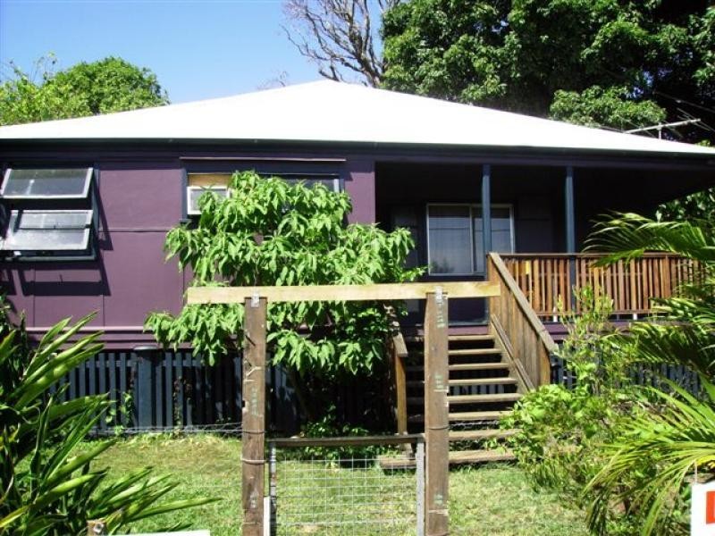 4 Bingle Road, Dunwich QLD 4183