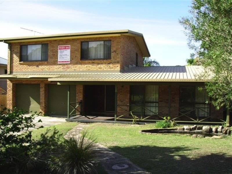 28 George Nothling Drive, Point Lookout QLD 4183