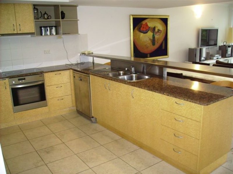 118 Mooloomba Road, Point Lookout QLD 4183