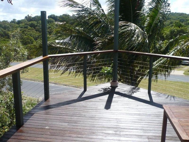49 Cumming Parade, Point Lookout QLD 4183
