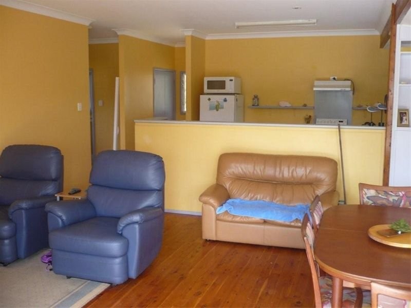 49 Cumming Parade, Point Lookout QLD 4183