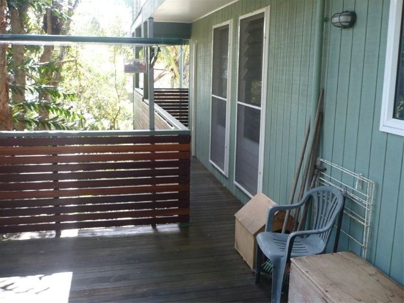 49 Cumming Parade, Point Lookout QLD 4183