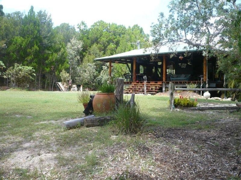 7 Macland Street, Amity Point QLD 4183