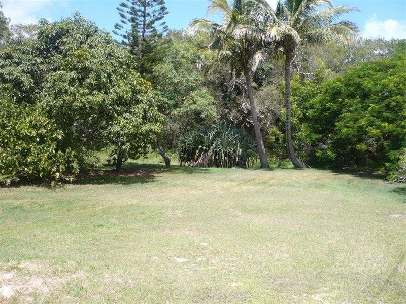 7 Macland Street, Amity Point QLD 4183