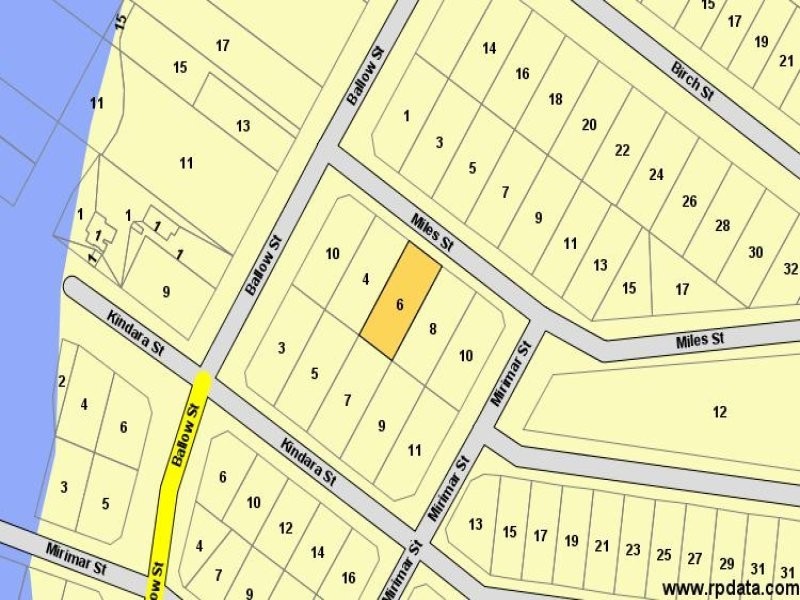 6 Miles Street, Amity Point QLD 4183