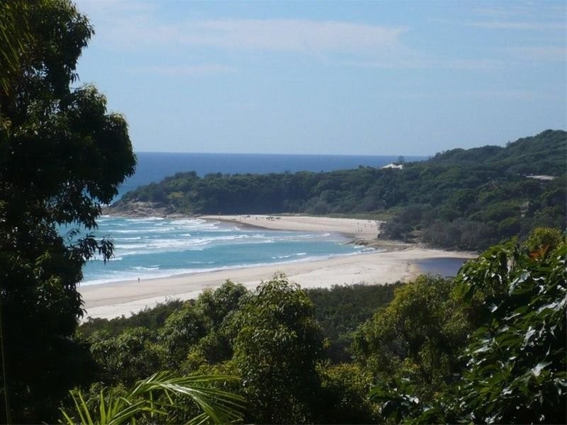 41 Tramican Street, Point Lookout QLD 4183