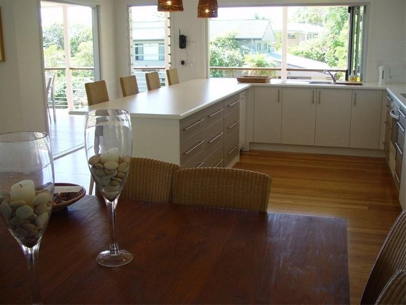 10 Bambara Street, Point Lookout QLD 4183