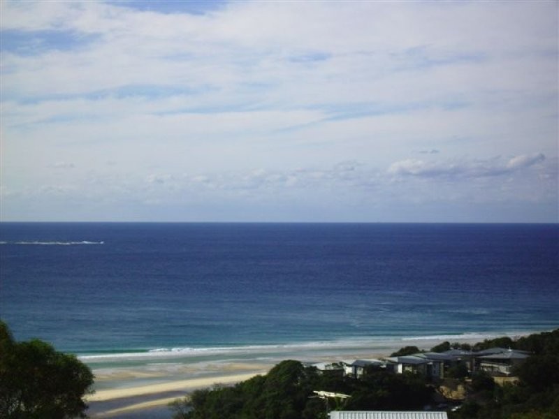4 Pratt Court, Point Lookout QLD 4183
