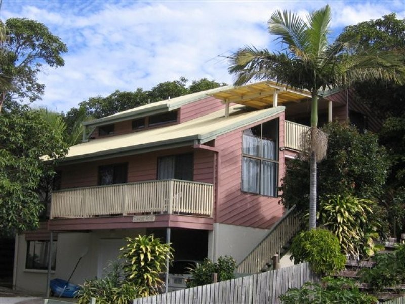 4 Bigoon Road, Point Lookout QLD 4183