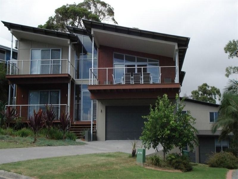 56 Tramican Street, Point Lookout QLD 4183