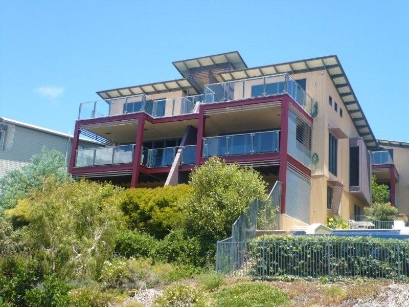4/13 Pratt Court, Point Lookout QLD 4183