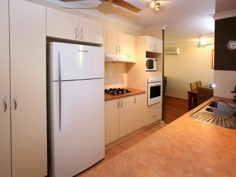 9 Curtin Place, Douglas QLD 4814