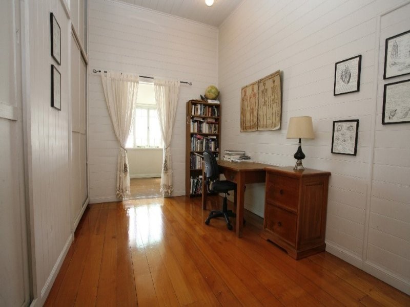 128 Boundary Street, Railway Estate QLD 4810