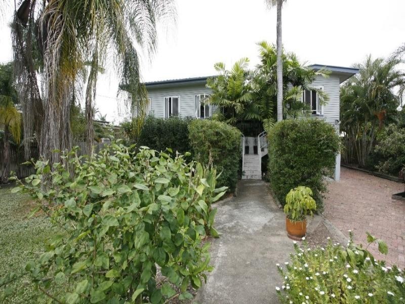 30 Beatrice Street, Aitkenvale QLD 4814