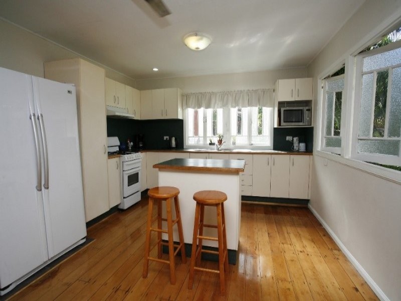 194 Boundary Street, Railway Estate QLD 4810