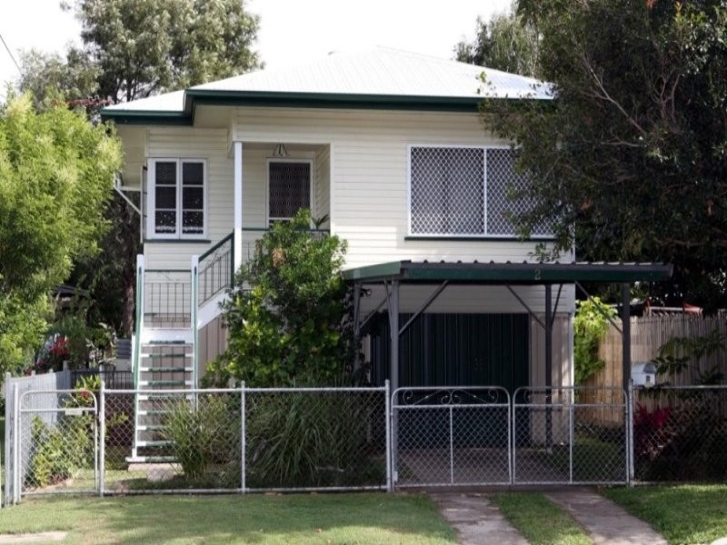 2 Townsville Street, West End QLD 4810